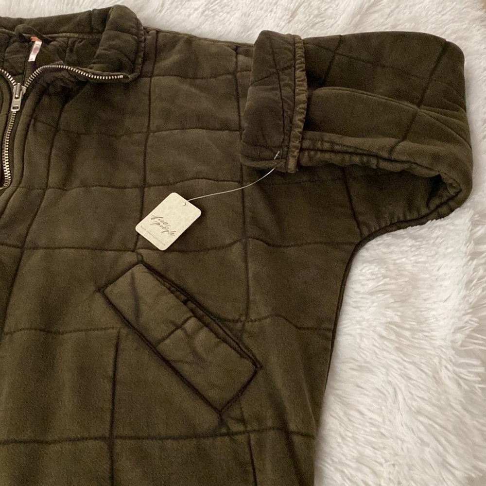 NWT - Free People Dolman Quilted Knit Jacket - Size: M, Color: Dusted Military - Picture 12 of 16